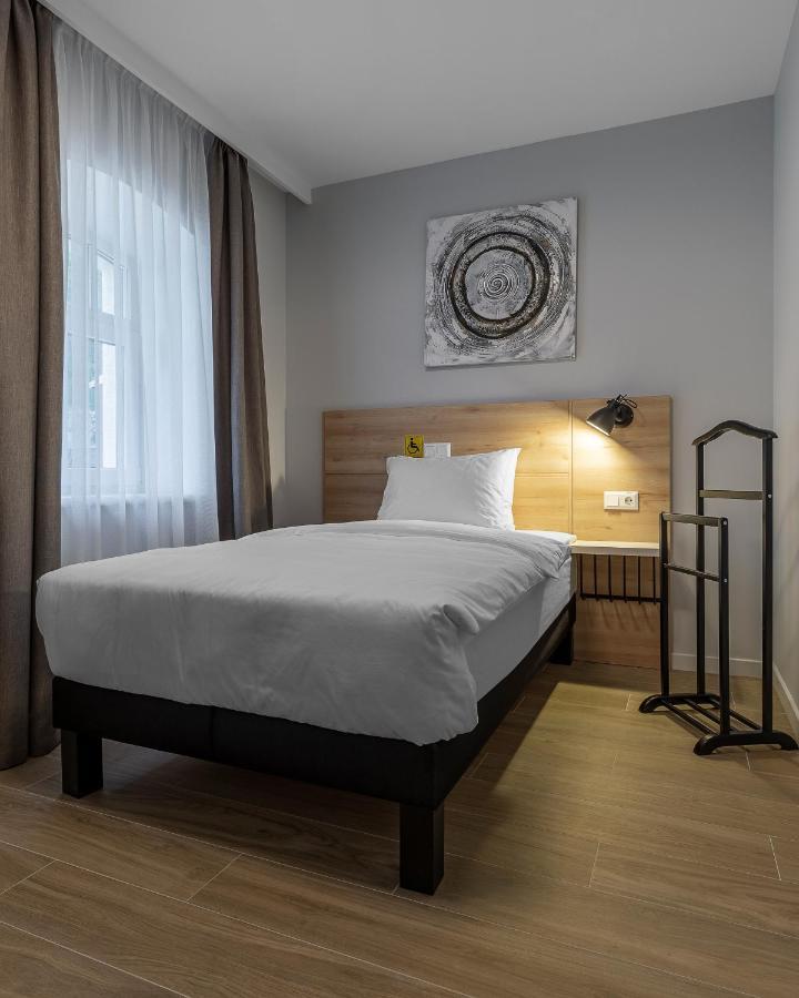 Kontrakt Boutique Hotel Kiev Eksteriør billede