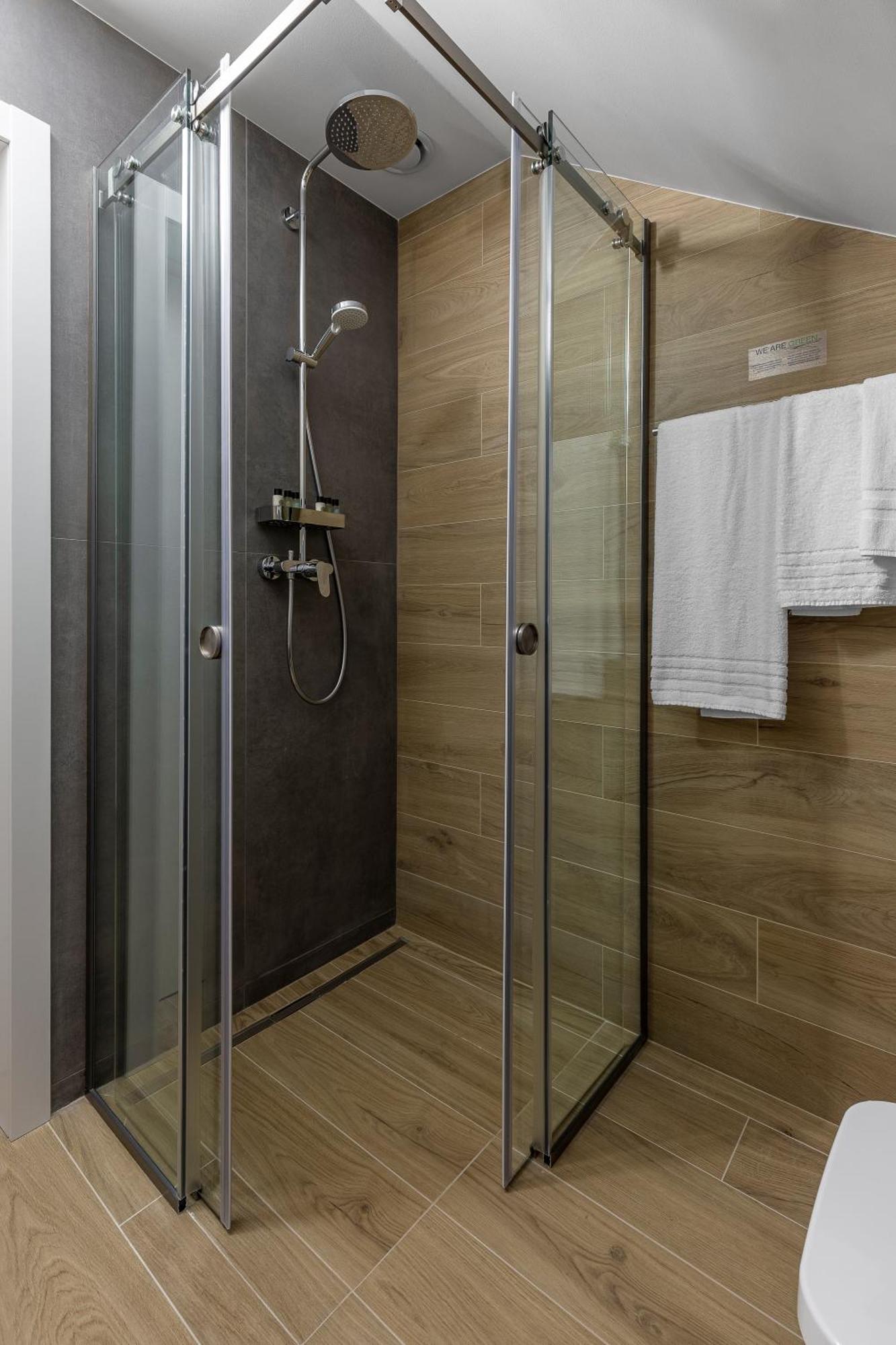 Kontrakt Boutique Hotel Kiev Værelse billede